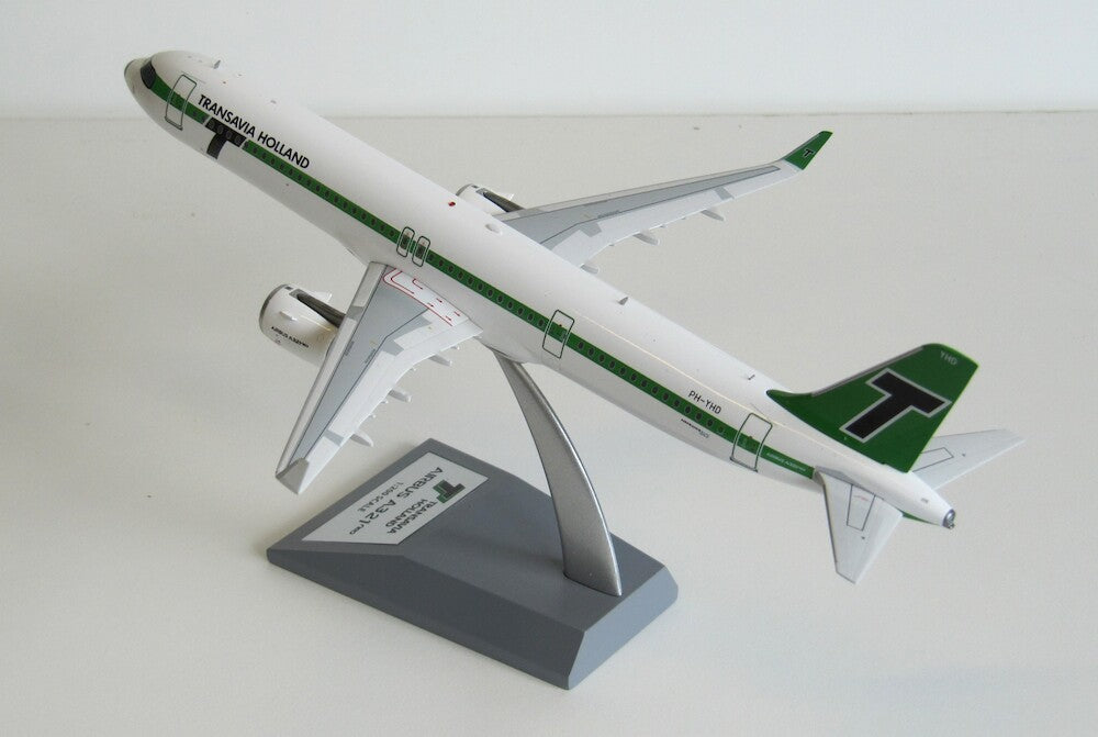 Pre-order: Transavia Retro Airbus A321neo Schaalmodel