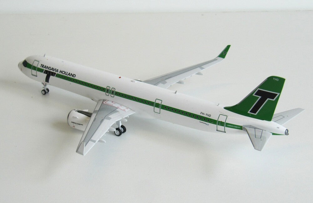 Pre-order: Transavia Retro Airbus A321neo Schaalmodel